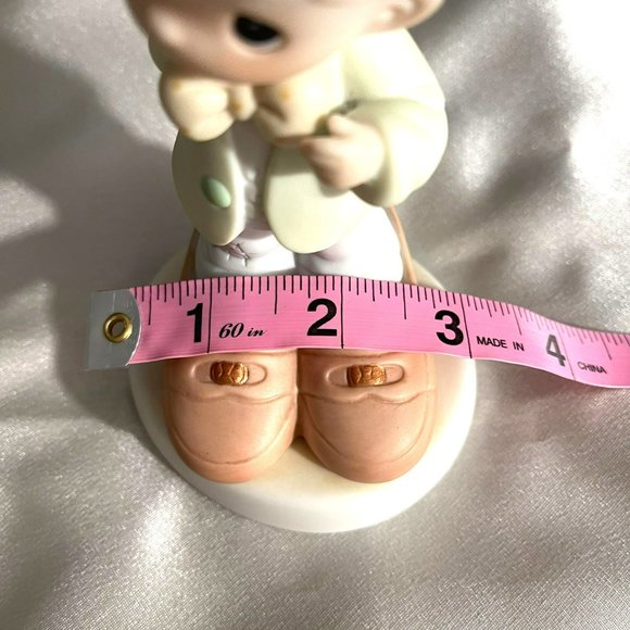 NIB Precious Moments 'Whos gonna fill your shoes' boy figurine - Picture 11 of 11